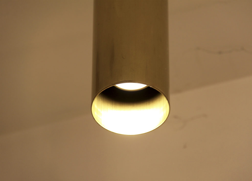foco tube detalle luz cálida