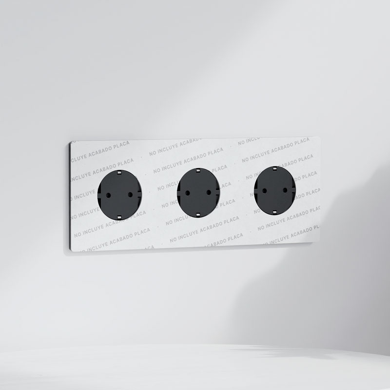 Enchufe schuko x3 | Marco triple | Acabado Personalizado