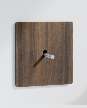 interruptor conmutador efecto madera nogal
